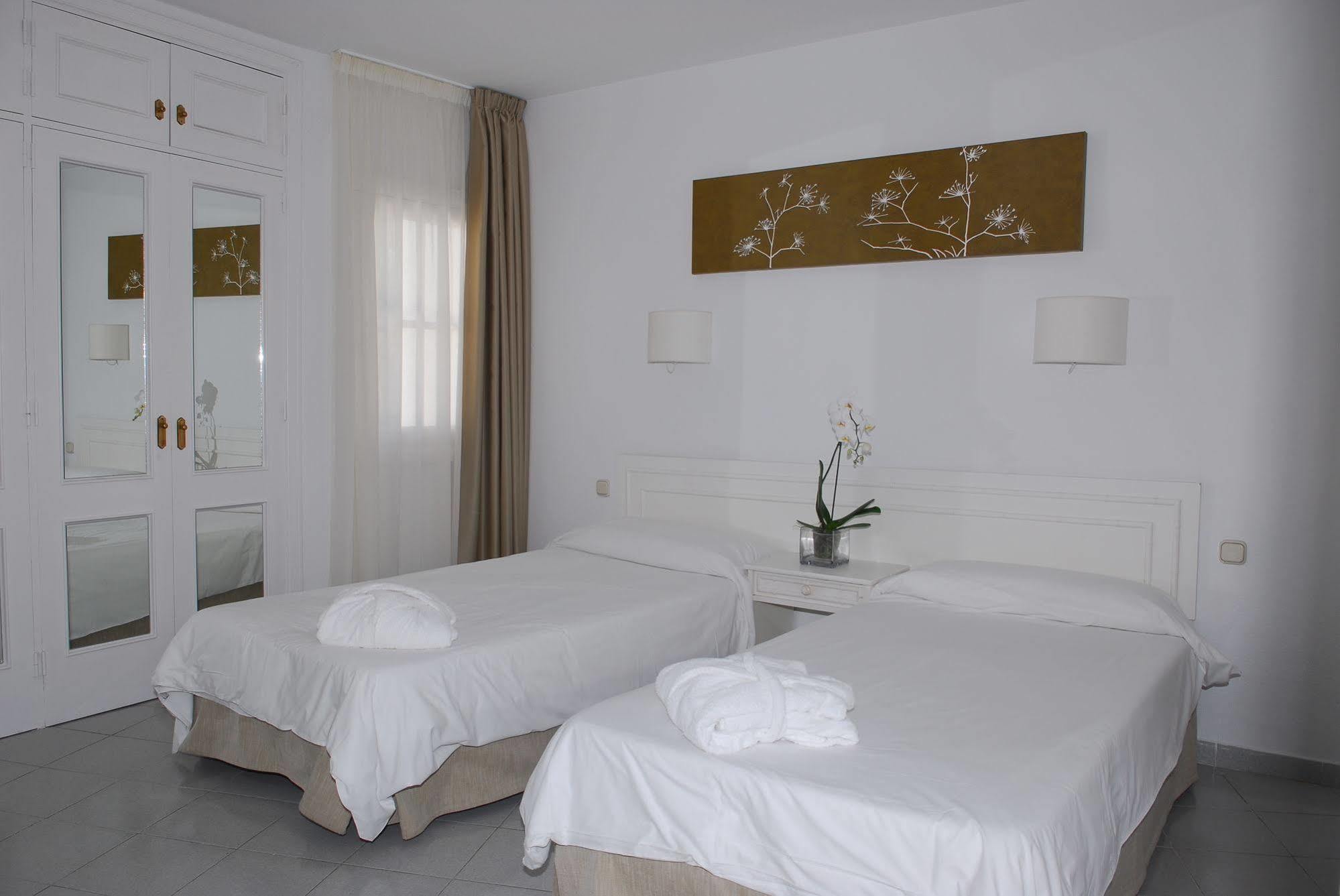 Apartahotel Lagos De Fañabé